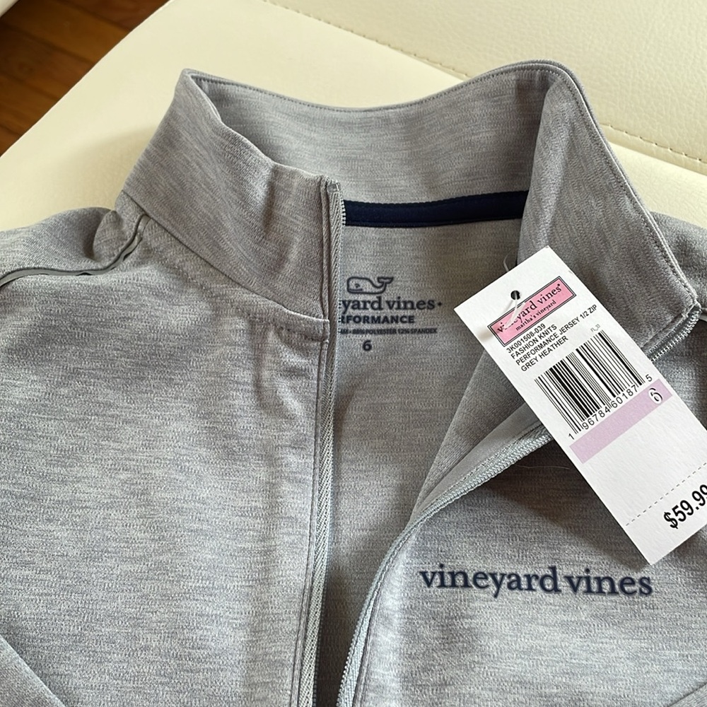 NWT Boys Vineyard Vines grey Performance Jersey & navy Breaker Pants size 6.